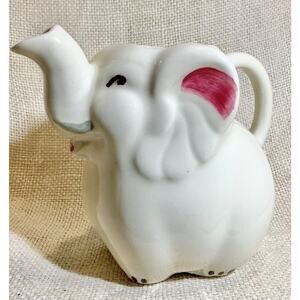 Vintage 4 1/2 inch SHAWNEE Pottery smiling elephant pitcher creamer